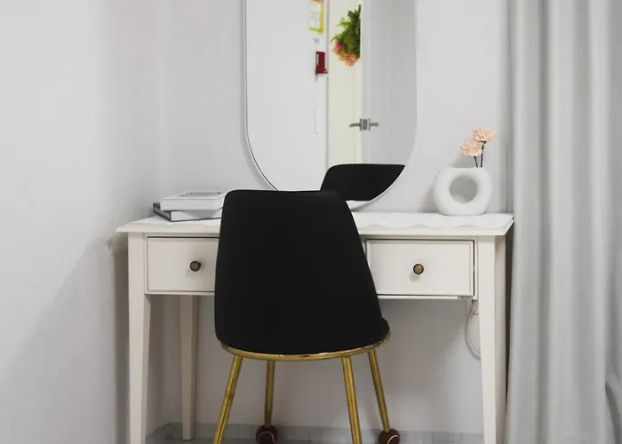 Appartement Premium Spacious House,hongik 1 Stop,hapjeong Station 3 Minutes On Foot,free Laundry And Drying,good For Family And Friends Gathering,3r4b,9 People Séoul