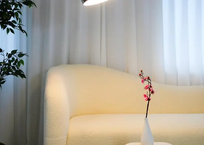 Premium Spacious House,hongik 1 Stop,hapjeong Station 3 Minutes On Foot,free Laundry And Drying,good For Family And Friends Gathering,3r4b,9 People Appartement