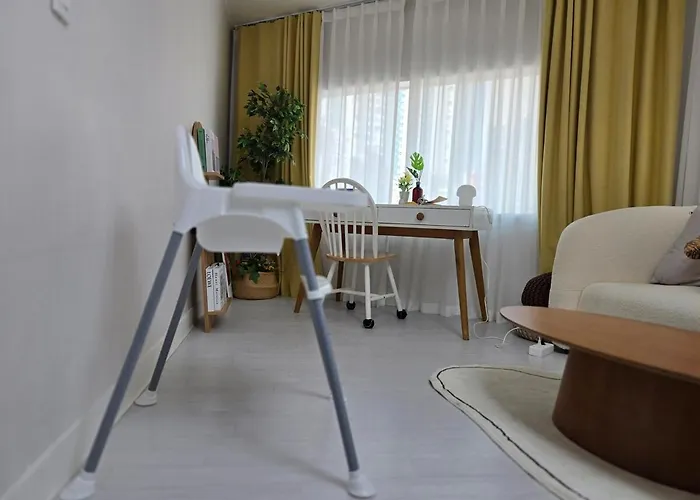 Premium Spacious House,hongik 1 Stop,hapjeong Station 3 Minutes On Foot,free Laundry And Drying,good For Family And Friends Gathering,3r4b,9 People Appartement Séoul