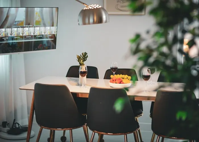Premium Spacious House,hongik 1 Stop,hapjeong Station 3 Minutes On Foot,free Laundry And Drying,good For Family And Friends Gathering,3r4b,9 People Appartement Séoul
