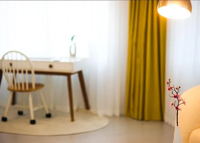Premium Spacious House,hongik 1 Stop,hapjeong Station 3 Minutes On Foot,free Laundry And Drying,good For Family And Friends Gathering,3r4b,9 People