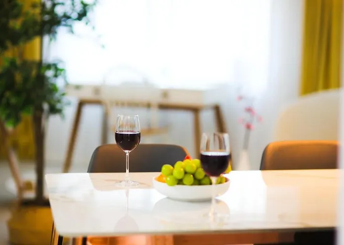 Premium Spacious House,hongik 1 Stop,hapjeong Station 3 Minutes On Foot,free Laundry And Drying,good For Family And Friends Gathering,3r4b,9 People Séoul
