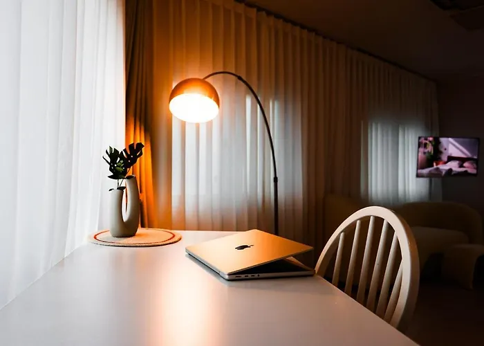 Premium Spacious House,hongik 1 Stop,hapjeong Station 3 Minutes On Foot,free Laundry And Drying,good For Family And Friends Gathering,3r4b,9 People * Séoul